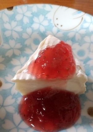 カマンベールチーズいちごソース添え-レシピのメイン写真