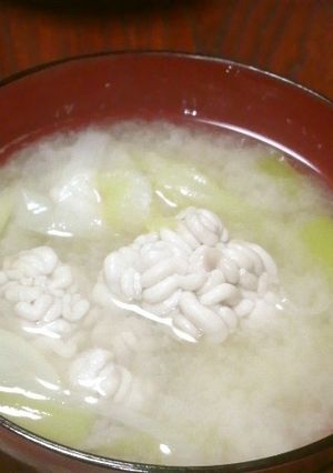 タチ(スケソウ鱈の白子)の味噌汁-レシピのメイン写真