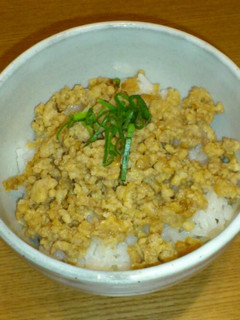 簡単5分★鶏そぼろ丼-レシピのメイン写真