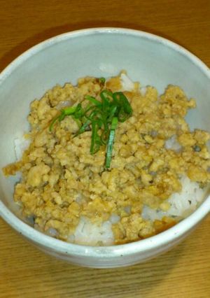 簡単5分★鶏そぼろ丼-レシピのメイン写真