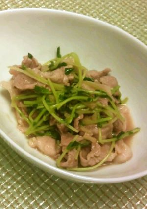 豆苗と豚肉の中華炒め-レシピのメイン写真
