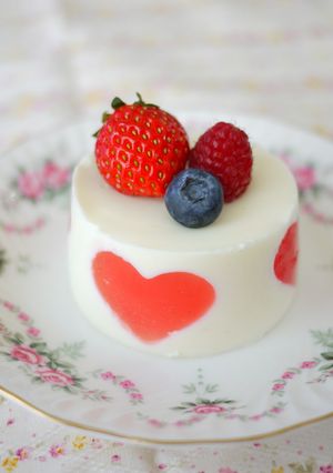 可愛いハートの♡いちごミルクプリン-レシピのメイン写真