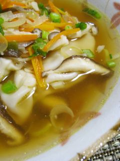 市販の餃子で旨味スープ~✿スープ餃子✿~-レシピのメイン写真