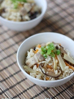 塩麹豚と筍の炊き込みご飯-レシピのメイン写真