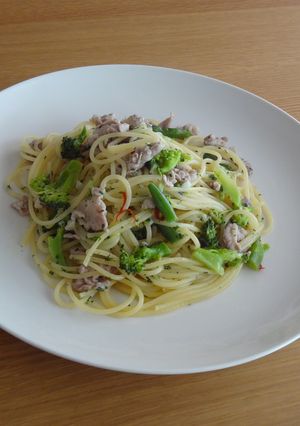 ブロッコリーと豚肉のペペロンチーノ-レシピのメイン写真