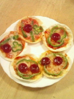 餃子の皮で簡単ピザ-レシピのメイン写真
