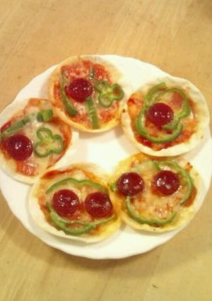 餃子の皮で簡単ピザ-レシピのメイン写真