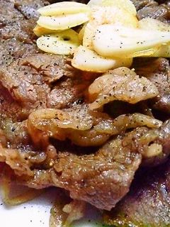 ニンニク風味!牛肉とタマネギの醤油炒め-レシピのメイン写真