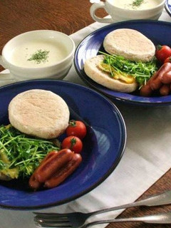 豆苗のオープンオムレツサンド-レシピのメイン写真