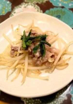 塩麹で☆豚コマともやしのフライパン蒸し-レシピのメイン写真