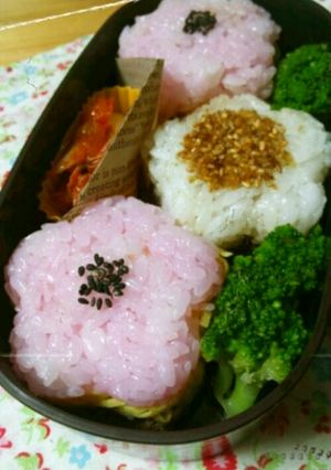 デコ弁＊お花の重ねご飯＊-レシピのメイン写真