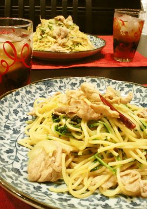 簡単!!豆苗と豚肉のピリ辛さっぱりパスタ-レシピのメイン写真
