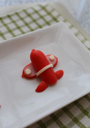 キャラ弁 簡単 赤い飛行機-レシピのメイン写真