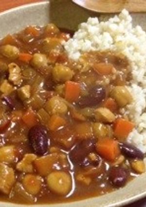 玄米で食べる！スパイシートマト＆豆カレー-レシピのメイン写真