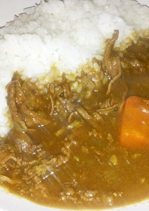 牛こま肉のカレー♪節約に~(^з^)-レシピのメイン写真