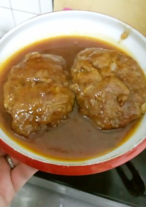 超簡単！みんな大好き煮込みハンバーグ-レシピのメイン写真