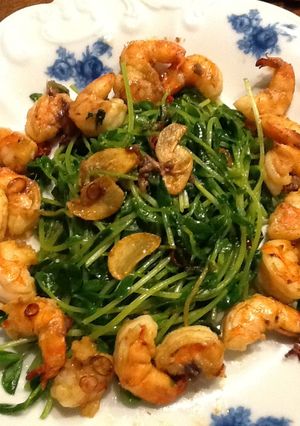 豆苗とエビのアンチョビ炒め-レシピのメイン写真