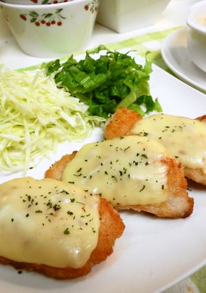 チーズがとろ～リ＊鶏むね肉のパン粉焼き-レシピのメイン写真