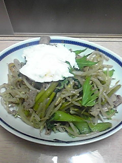 手軽で安くカレー風味ニンニクの芽丼-レシピのメイン写真