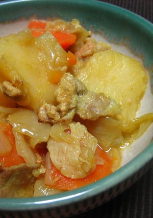 カレー風味の肉じゃが*塩麹でおいしさUP-レシピのメイン写真