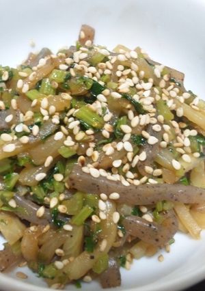 ★簡単★大根（葉）とこんにゃくの炒め煮-レシピのメイン写真
