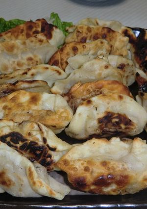 手作り皮でモチモチ餃子-レシピのメイン写真