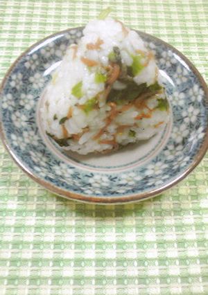 カルシウム鉄分強化！ちりめん青菜おにぎり-レシピのメイン写真
