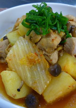 キムチ肉じゃが-レシピのメイン写真
