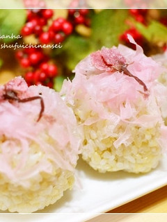 お花見に~♪さくらおにぎり-レシピのメイン写真