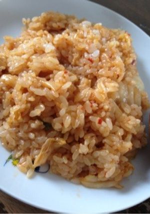主な材料3つ★超簡単キムチーズチャーハン-レシピのメイン写真