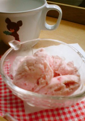苺アイスクリーム-レシピのメイン写真
