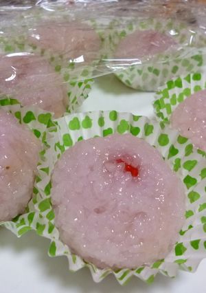 苺入り桜餅-レシピのメイン写真