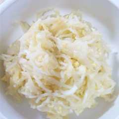 รูปของ 【離乳食１歳】玉子と玉ねぎの煮込み素麺