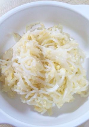 【離乳食１歳】玉子と玉ねぎの煮込み素麺-レシピのメイン写真