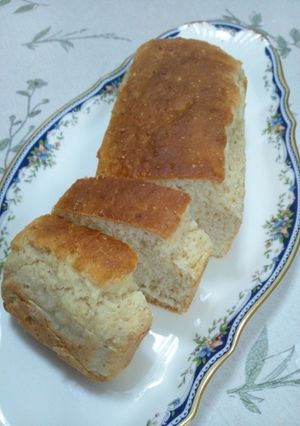 HM&ヨーグルト☆もちもち*全粒粉食パン-レシピのメイン写真