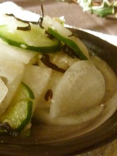 塩昆布と柚子胡椒の浅漬け-レシピのメイン写真