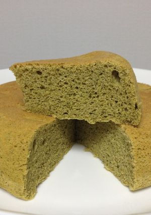 1/4が95kcal！抹茶のスポンジ生地-レシピのメイン写真