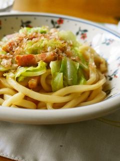 簡単☆春キャベツで焼きうどん-レシピのメイン写真