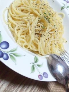 一人ランチに☆懐かしい味のチーズパスタ-レシピのメイン写真