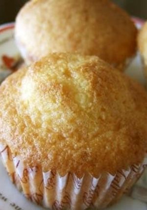 ＨＭとホワイトチョコで簡単マフィン♪-レシピのメイン写真