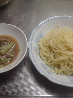 ツナと若ごぼうの和風つけパスタ-レシピのメイン写真