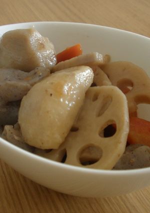 鶏肉里芋れんこん人参で✿根菜のピリ辛煮✿-レシピのメイン写真