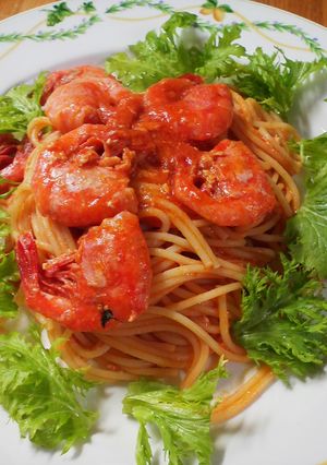 甘エビたっぷりトマトソースパスタ-レシピのメイン写真