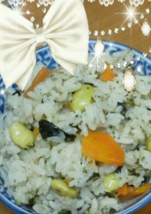 枝豆・ワカメ・人参の炊き込みご飯☆-レシピのメイン写真