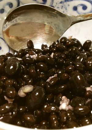 ダイエットに、おつまみに、黒豆塩麹-レシピのメイン写真