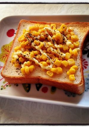 マヨコーントースト♪黒胡椒風味-レシピのメイン写真