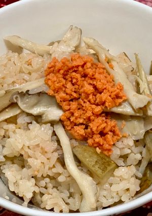 鮭ときのこの炊き込みご飯-レシピのメイン写真