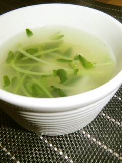 豆苗と長いもの中華なス−プ~★-レシピのメイン写真