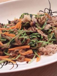 豆苗とかきの木茸の炒め物-レシピのメイン写真