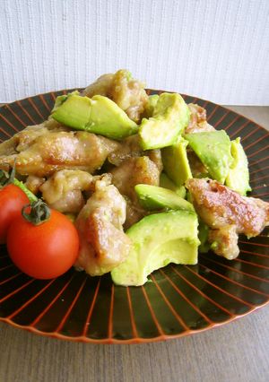 アボカド×鶏もも肉の塩だれバター炒め-レシピのメイン写真